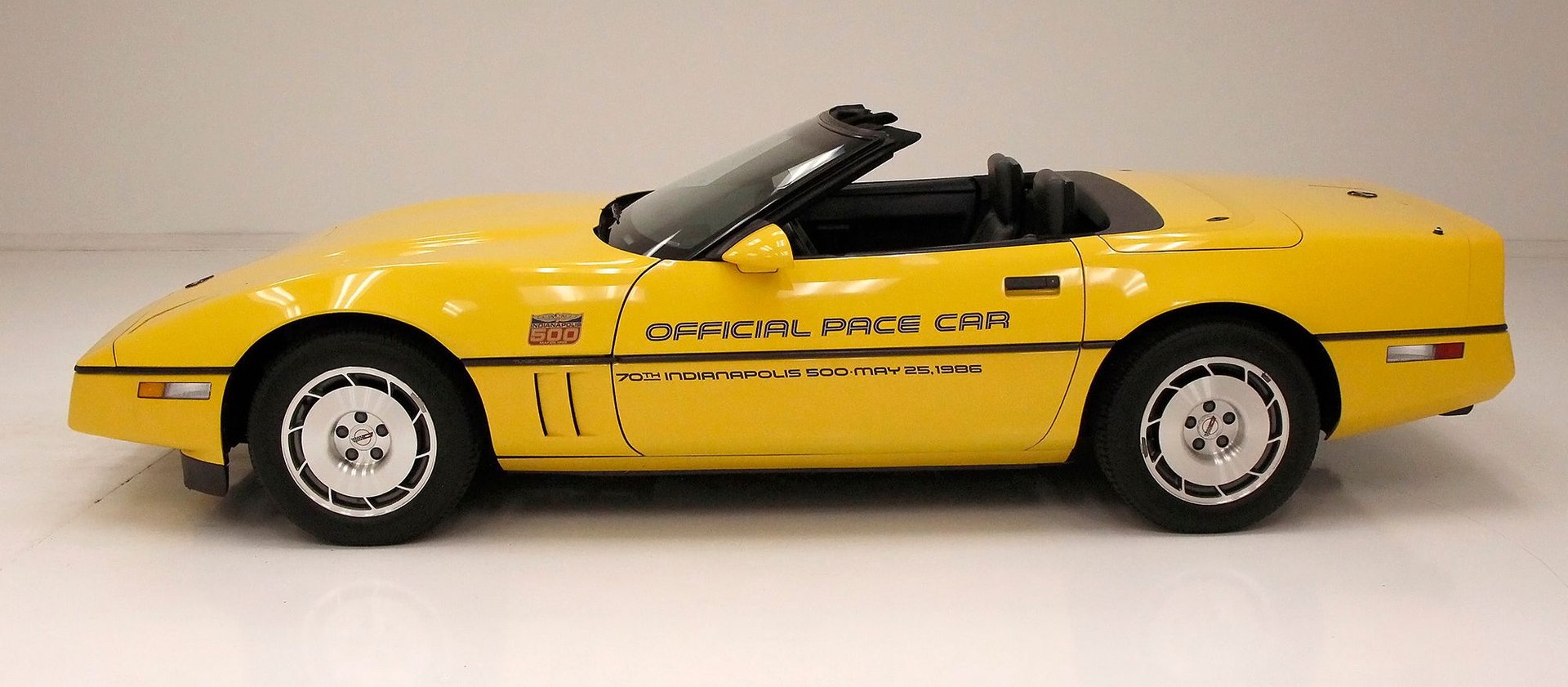 1986-chevrolet-corvette-indy-pace-car (1)
