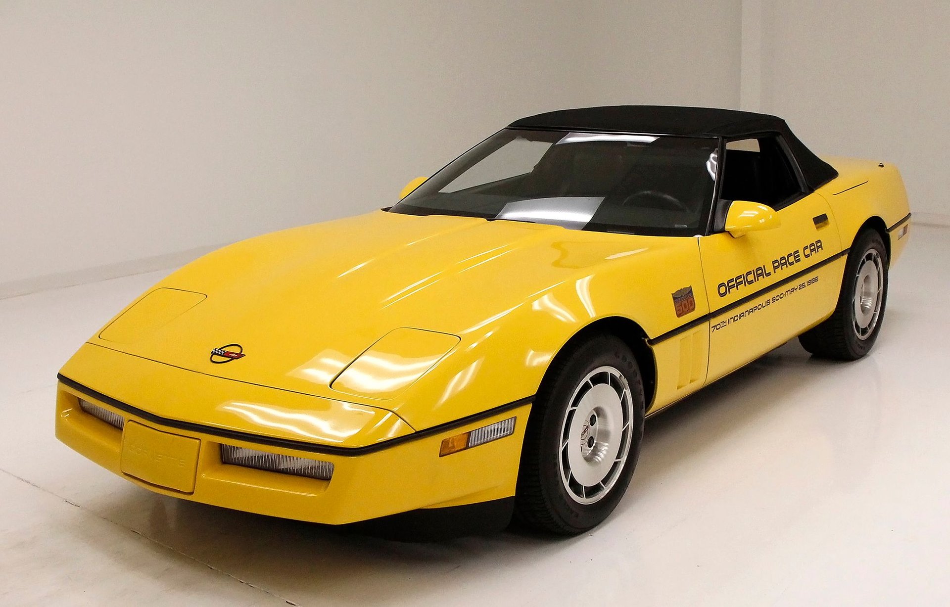 1986-chevrolet-corvette-indy-pace-car (4)