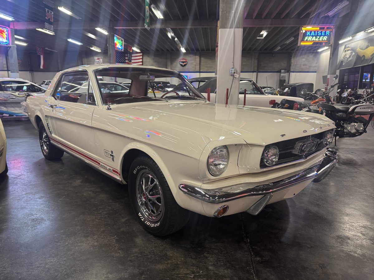 1965 Ford Mustang GT